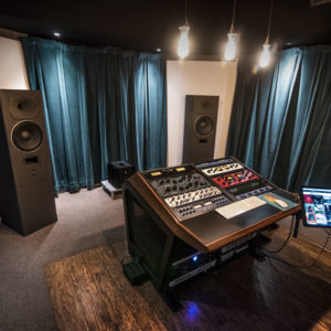 Knack Mastering Room